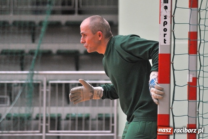 Zdjęcie w galerii na portalu naszraciborz.pl: Niedzielne spotkania w Halowej Lidze Piłki Nożnej wiadomości z regionu