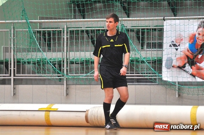 Zdjęcie w galerii na portalu naszraciborz.pl: Niedzielne spotkania w Halowej Lidze Piłki Nożnej wiadomości z regionu