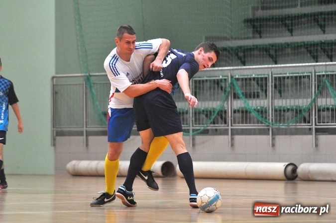 Zdjęcie w galerii na portalu naszraciborz.pl: Niedzielne spotkania w Halowej Lidze Piłki Nożnej wiadomości z regionu