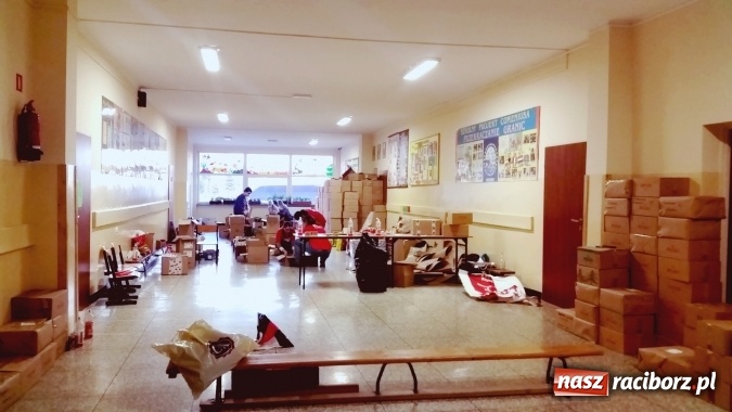 Zdjęcie w galerii na portalu naszraciborz.pl: Szlachetna Paczka w PWSZ wiadomości z regionu