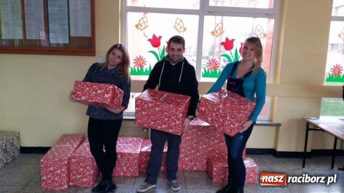Zdjęcie w galerii na portalu naszraciborz.pl: Szlachetna Paczka w PWSZ wiadomości z regionu