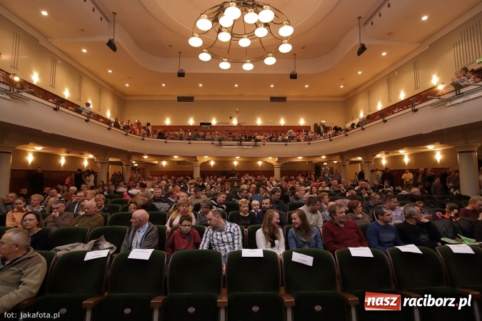 Zdjęcie w galerii na portalu naszraciborz.pl: Świąteczny koncert zespołów SKZR Źródło. Jak zawsze pięknie tańcowali, dziś dla Judyty wiadomości z regionu