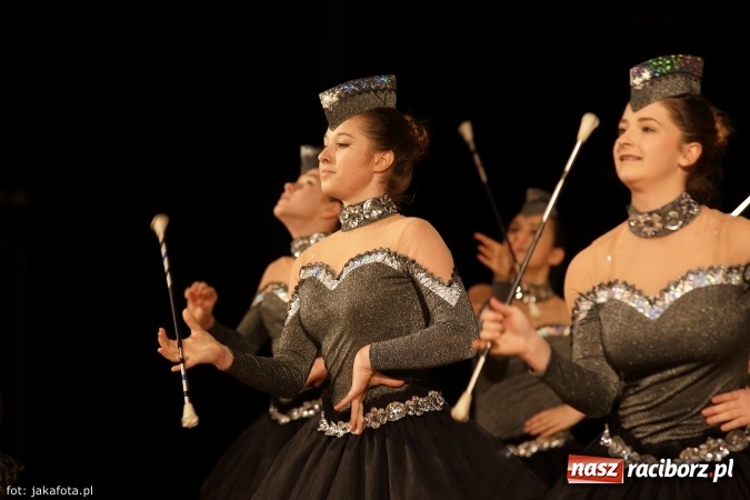 Zdjęcie w galerii na portalu naszraciborz.pl: Świąteczny koncert zespołów SKZR Źródło. Jak zawsze pięknie tańcowali, dziś dla Judyty wiadomości z regionu