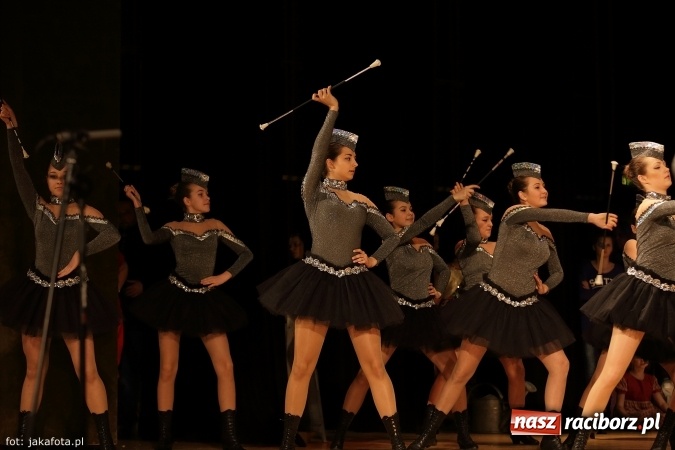 Zdjęcie w galerii na portalu naszraciborz.pl: Świąteczny koncert zespołów SKZR Źródło. Jak zawsze pięknie tańcowali, dziś dla Judyty wiadomości z regionu