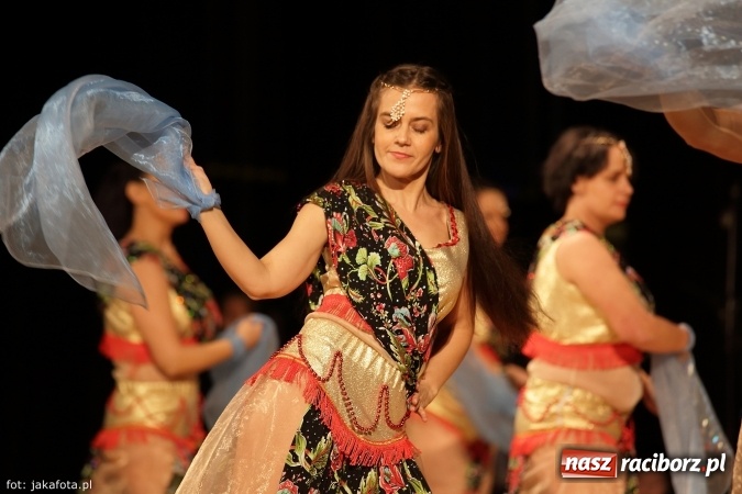 Zdjęcie w galerii na portalu naszraciborz.pl: Świąteczny koncert zespołów SKZR Źródło. Jak zawsze pięknie tańcowali, dziś dla Judyty wiadomości z regionu