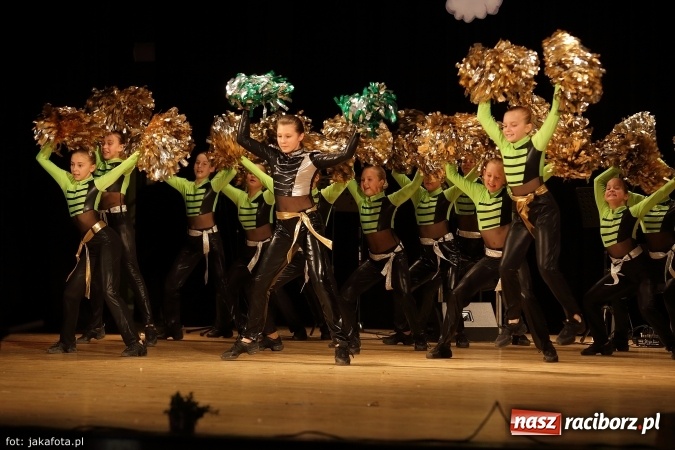 Zdjęcie w galerii na portalu naszraciborz.pl: Świąteczny koncert zespołów SKZR Źródło. Jak zawsze pięknie tańcowali, dziś dla Judyty wiadomości z regionu