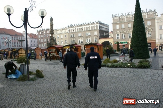 Zdjęcie w galerii na portalu naszraciborz.pl: Kolejny dzień wspólnych patroli Policji i Straży Miejskiej  wiadomości z regionu