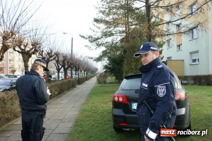 Zdjęcie w galerii na portalu naszraciborz.pl: Kolejny dzień wspólnych patroli Policji i Straży Miejskiej  wiadomości z regionu