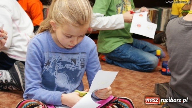 Zdjęcie w galerii na portalu naszraciborz.pl: Cała Polska Czyta Dzieciom po niemiecku i angielsku  wiadomości z regionu