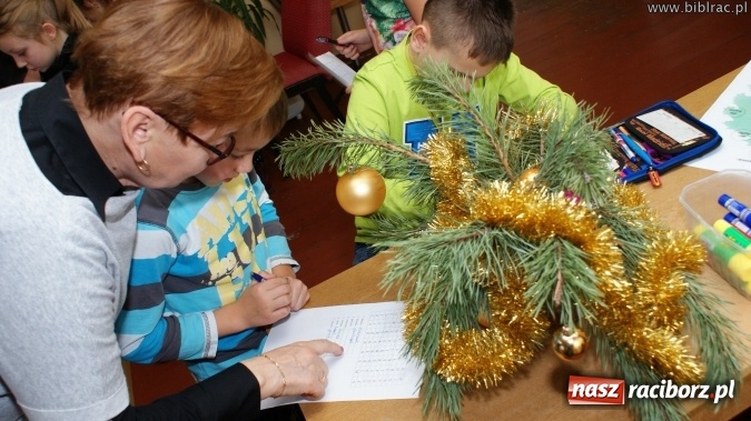 Zdjęcie w galerii na portalu naszraciborz.pl: Cała Polska Czyta Dzieciom po niemiecku i angielsku  wiadomości z regionu