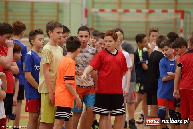 Zdjęcie w galerii na portalu naszraciborz.pl: Gwiazdkowy Turniej Dwójek Siatkarskich wiadomości z regionu