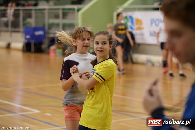 Zdjęcie w galerii na portalu naszraciborz.pl: Gwiazdkowy Turniej Dwójek Siatkarskich wiadomości z regionu