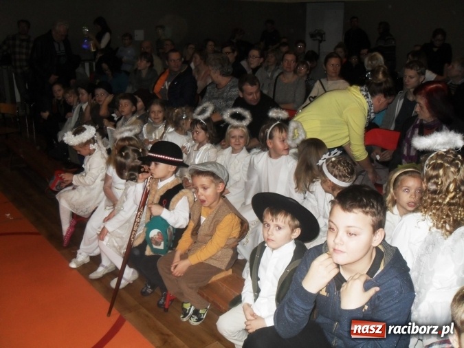 Zdjęcie w galerii na portalu naszraciborz.pl: Uczniowie z Górek Śl. wystąpili z koncertem kolęd wiadomości z regionu