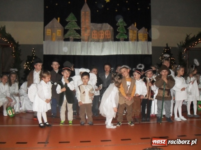 Zdjęcie w galerii na portalu naszraciborz.pl: Uczniowie z Górek Śl. wystąpili z koncertem kolęd wiadomości z regionu
