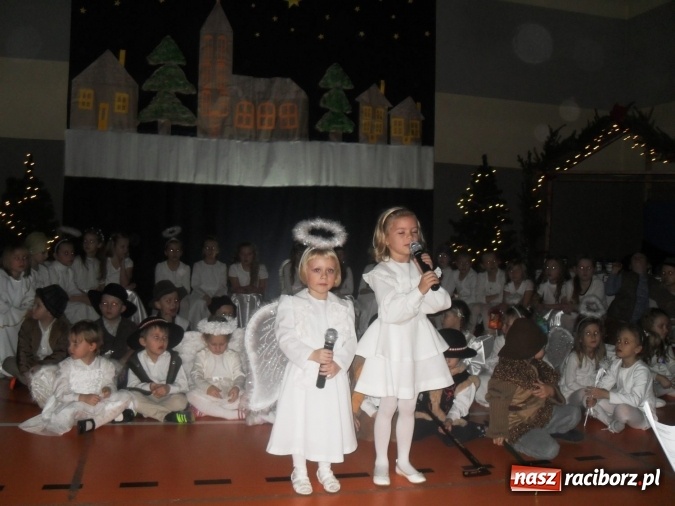 Zdjęcie w galerii na portalu naszraciborz.pl: Uczniowie z Górek Śl. wystąpili z koncertem kolęd wiadomości z regionu