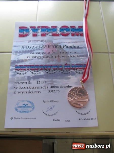 Zdjęcie w galerii na portalu naszraciborz.pl: Z pływackich aren. Medale raciborskich 12-latków wiadomości z regionu