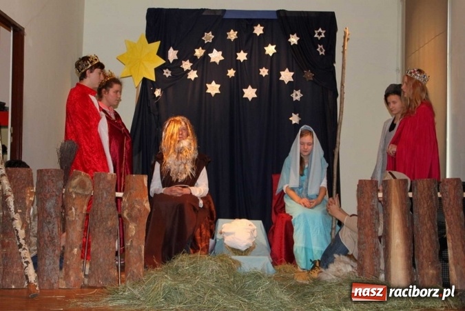 Zdjęcie w galerii na portalu naszraciborz.pl: Jest taki dzień, bardzo ciepły, choć grudniowy wiadomości z regionu