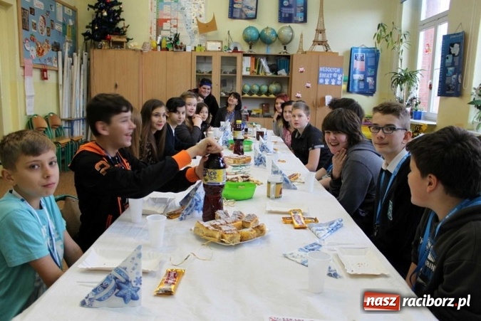 Zdjęcie w galerii na portalu naszraciborz.pl: Jest taki dzień, bardzo ciepły, choć grudniowy wiadomości z regionu