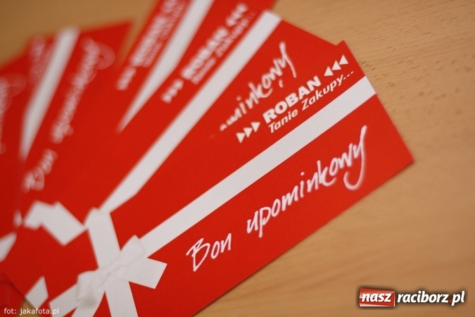 Zdjęcie w galerii na portalu naszraciborz.pl: Kupuję w Robanie, bo ciuchy są tanie, wśród klientów zyskują rosnące uznanie wiadomości z regionu