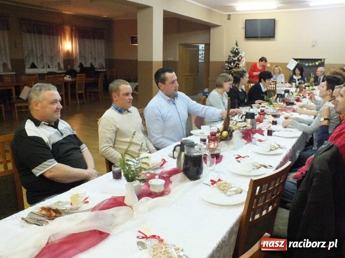 Zdjęcie w galerii na portalu naszraciborz.pl: Spotkanie opłatkowe w Rudzie Kozielskiej wiadomości z regionu