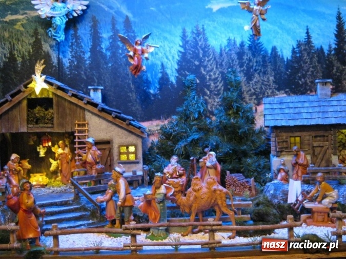 Zdjęcie w galerii na portalu naszraciborz.pl: Na Boże Narodzenie. Jak świat wielki, uciszony! Gwiazdy kreślą pętle w górze wiadomości z regionu