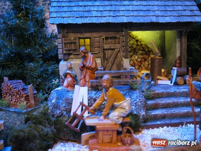 Zdjęcie w galerii na portalu naszraciborz.pl: Na Boże Narodzenie. Jak świat wielki, uciszony! Gwiazdy kreślą pętle w górze wiadomości z regionu