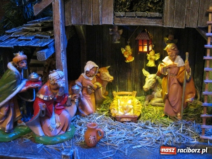Zdjęcie w galerii na portalu naszraciborz.pl: Na Boże Narodzenie. Jak świat wielki, uciszony! Gwiazdy kreślą pętle w górze wiadomości z regionu