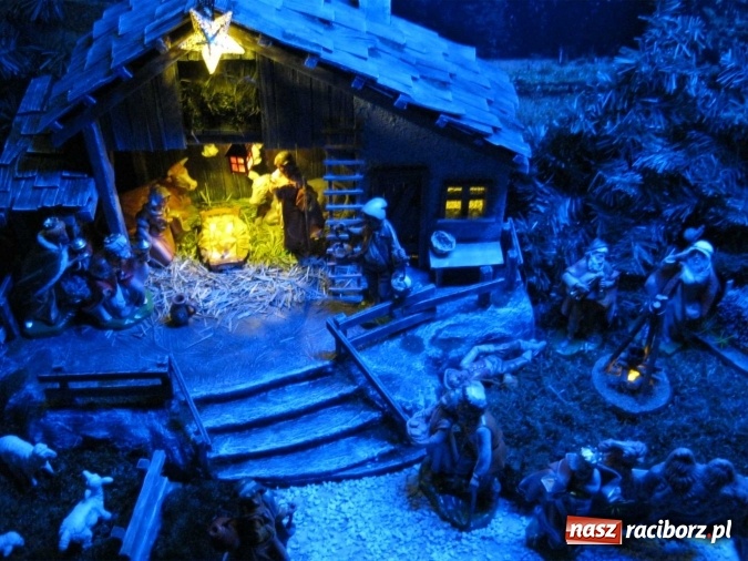 Zdjęcie w galerii na portalu naszraciborz.pl: Na Boże Narodzenie. Jak świat wielki, uciszony! Gwiazdy kreślą pętle w górze wiadomości z regionu