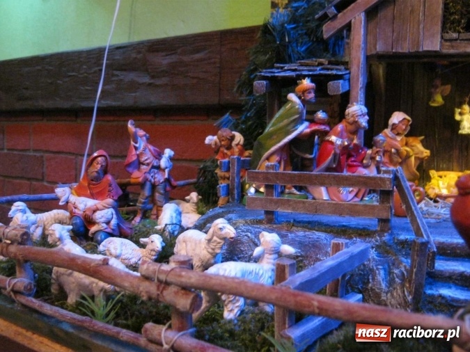 Zdjęcie w galerii na portalu naszraciborz.pl: Na Boże Narodzenie. Jak świat wielki, uciszony! Gwiazdy kreślą pętle w górze wiadomości z regionu