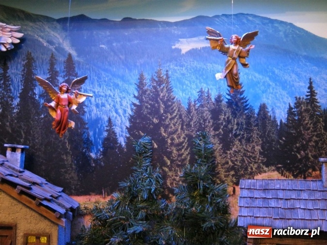 Zdjęcie w galerii na portalu naszraciborz.pl: Na Boże Narodzenie. Jak świat wielki, uciszony! Gwiazdy kreślą pętle w górze wiadomości z regionu