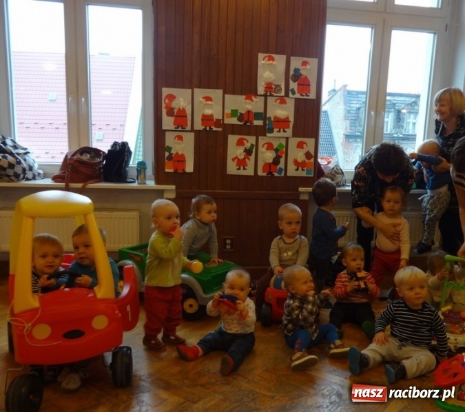 Zdjęcie w galerii na portalu naszraciborz.pl: Gdy dzieci czekają na święta, czyli co słychać w Fiku-miku wiadomości z regionu