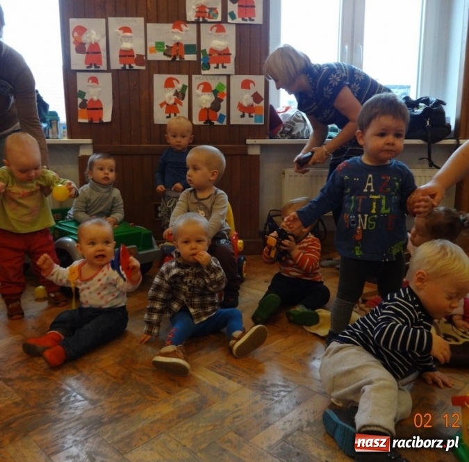 Zdjęcie w galerii na portalu naszraciborz.pl: Gdy dzieci czekają na święta, czyli co słychać w Fiku-miku wiadomości z regionu