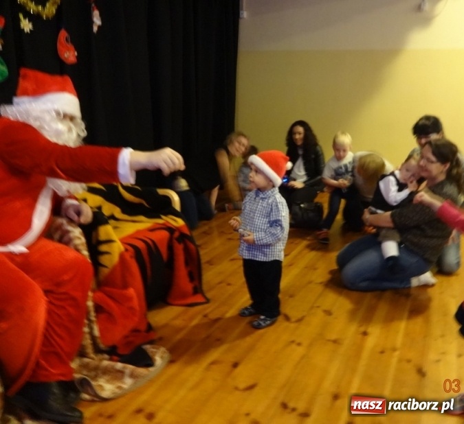 Zdjęcie w galerii na portalu naszraciborz.pl: Gdy dzieci czekają na święta, czyli co słychać w Fiku-miku wiadomości z regionu