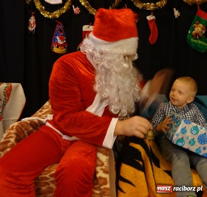 Zdjęcie w galerii na portalu naszraciborz.pl: Gdy dzieci czekają na święta, czyli co słychać w Fiku-miku wiadomości z regionu