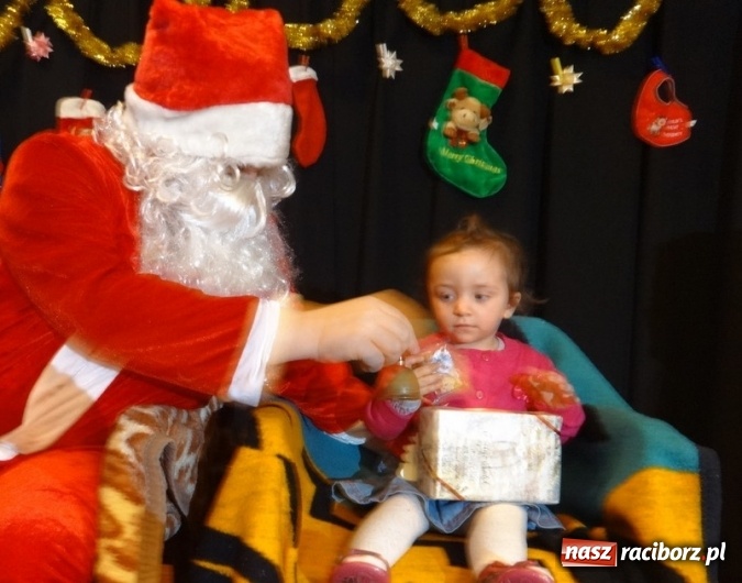 Zdjęcie w galerii na portalu naszraciborz.pl: Gdy dzieci czekają na święta, czyli co słychać w Fiku-miku wiadomości z regionu