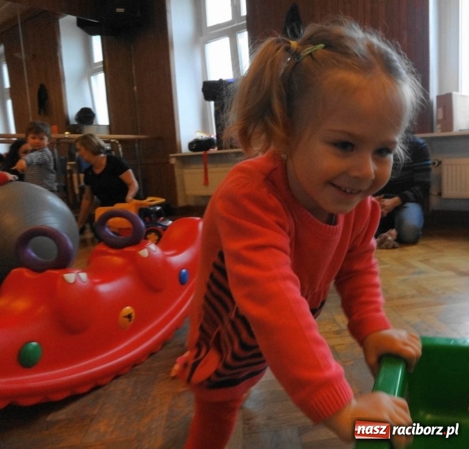 Zdjęcie w galerii na portalu naszraciborz.pl: Gdy dzieci czekają na święta, czyli co słychać w Fiku-miku wiadomości z regionu