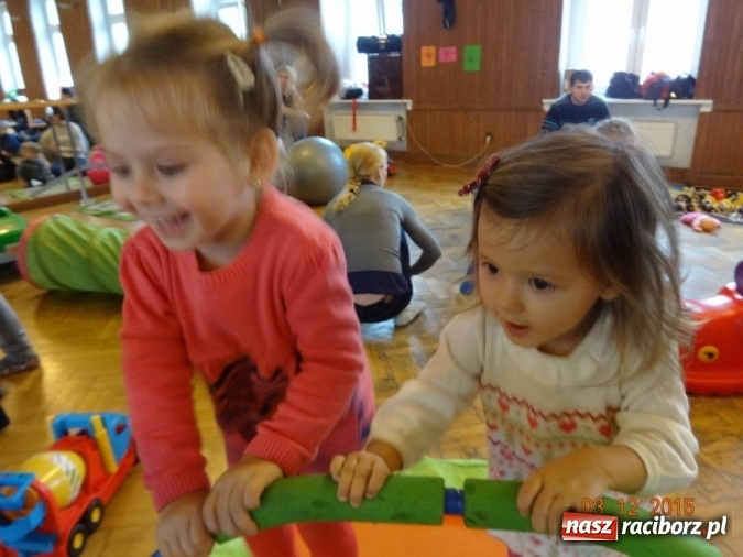 Zdjęcie w galerii na portalu naszraciborz.pl: Gdy dzieci czekają na święta, czyli co słychać w Fiku-miku wiadomości z regionu