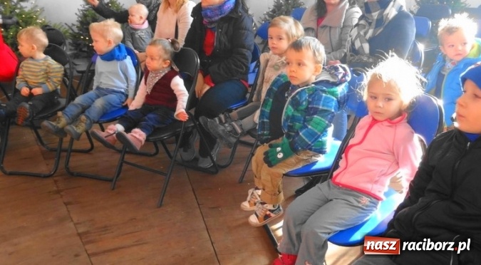 Zdjęcie w galerii na portalu naszraciborz.pl: Gdy dzieci czekają na święta, czyli co słychać w Fiku-miku wiadomości z regionu