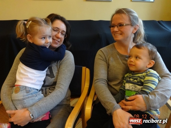 Zdjęcie w galerii na portalu naszraciborz.pl: Gdy dzieci czekają na święta, czyli co słychać w Fiku-miku wiadomości z regionu