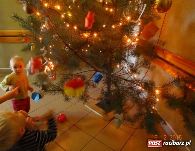 Zdjęcie w galerii na portalu naszraciborz.pl: Gdy dzieci czekają na święta, czyli co słychać w Fiku-miku wiadomości z regionu