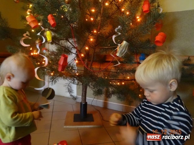 Zdjęcie w galerii na portalu naszraciborz.pl: Gdy dzieci czekają na święta, czyli co słychać w Fiku-miku wiadomości z regionu