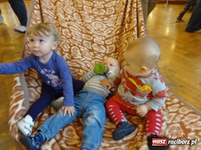 Zdjęcie w galerii na portalu naszraciborz.pl: Gdy dzieci czekają na święta, czyli co słychać w Fiku-miku wiadomości z regionu