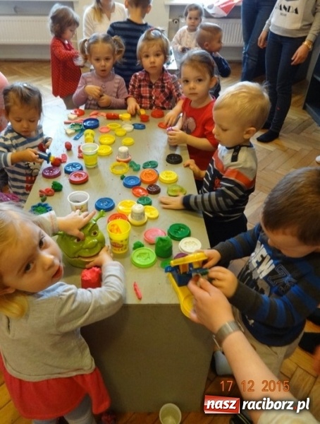 Zdjęcie w galerii na portalu naszraciborz.pl: Gdy dzieci czekają na święta, czyli co słychać w Fiku-miku wiadomości z regionu