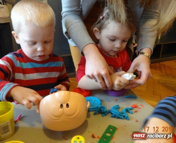 Zdjęcie w galerii na portalu naszraciborz.pl: Gdy dzieci czekają na święta, czyli co słychać w Fiku-miku wiadomości z regionu
