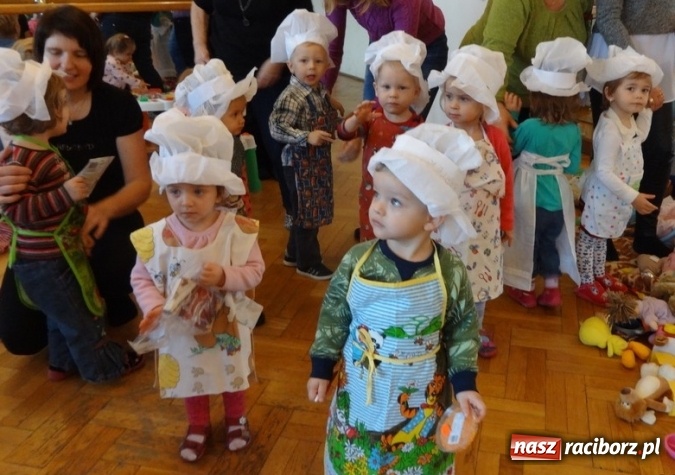 Zdjęcie w galerii na portalu naszraciborz.pl: Gdy dzieci czekają na święta, czyli co słychać w Fiku-miku wiadomości z regionu