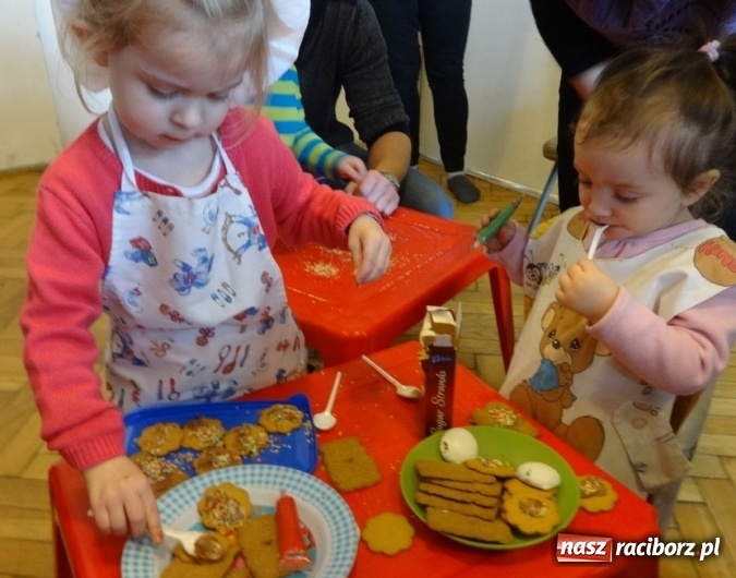 Zdjęcie w galerii na portalu naszraciborz.pl: Gdy dzieci czekają na święta, czyli co słychać w Fiku-miku wiadomości z regionu