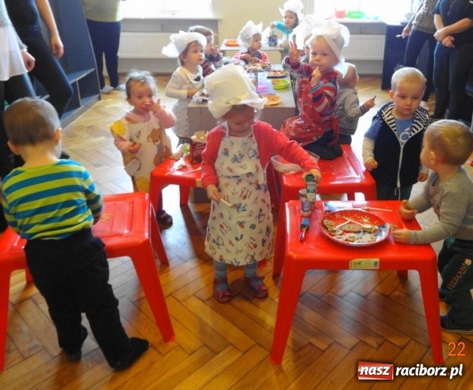 Zdjęcie w galerii na portalu naszraciborz.pl: Gdy dzieci czekają na święta, czyli co słychać w Fiku-miku wiadomości z regionu