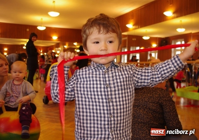 Zdjęcie w galerii na portalu naszraciborz.pl: Gdy dzieci czekają na święta, czyli co słychać w Fiku-miku wiadomości z regionu