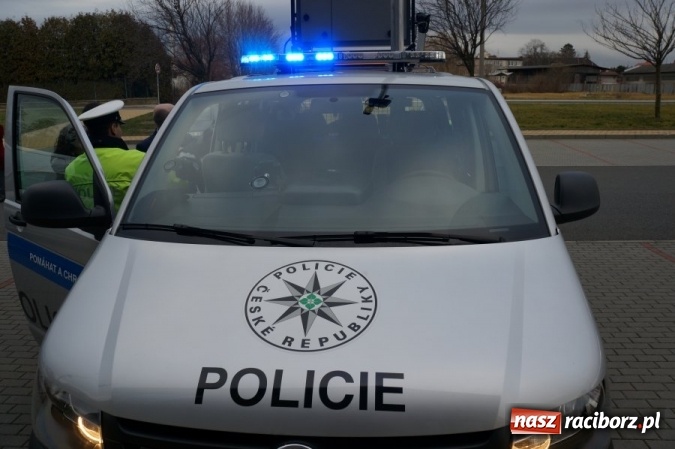 Zdjęcie w galerii na portalu naszraciborz.pl: Międzynarodowy Turniej Halowej Piłki Nożnej w Opawie. Król strzelców z raciborskiej KPP  wiadomości z regionu