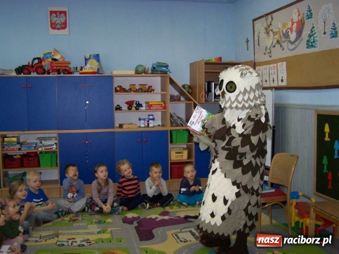 Zdjęcie w galerii na portalu naszraciborz.pl: Akcja Zaczytani w Bibliotece PWSZ wiadomości z regionu